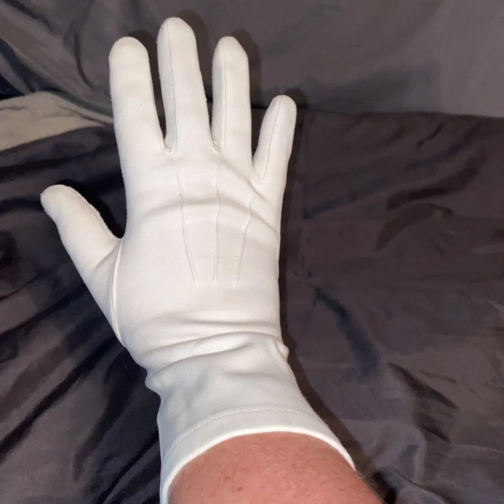 Vintage white gloves size medium